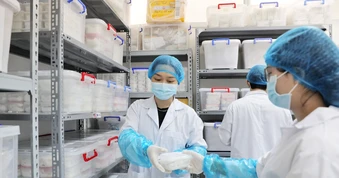 Trả lại tên cho những người anh hùng