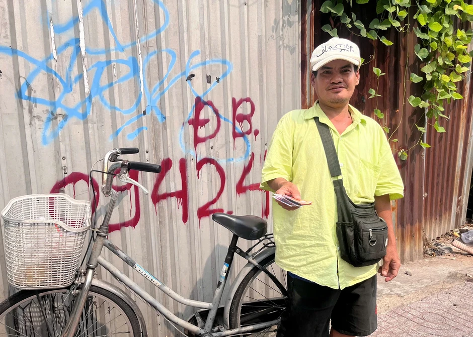 Vòng xoáy vé số 'mua đứt bán đoạn': Phận đời '3 không' giữa doanh thu 155.500 tỉ Vòng xoáy vé số 'mua đứt bán đoạn': Phận đời '3 không' giữa doanh thu 155.500 tỉ