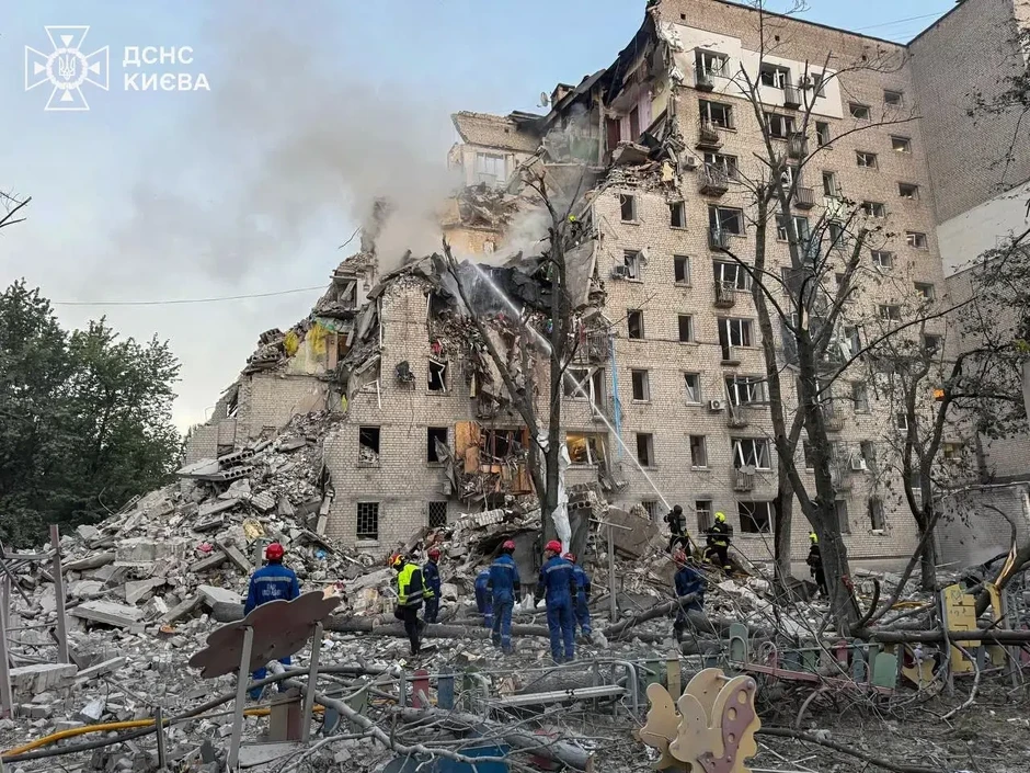 "Cỗ máy quân sự" của Nga khiến Ukraine hụt hơi ngăn chặn "Cỗ máy quân sự" của Nga khiến Ukraine hụt hơi ngăn chặn