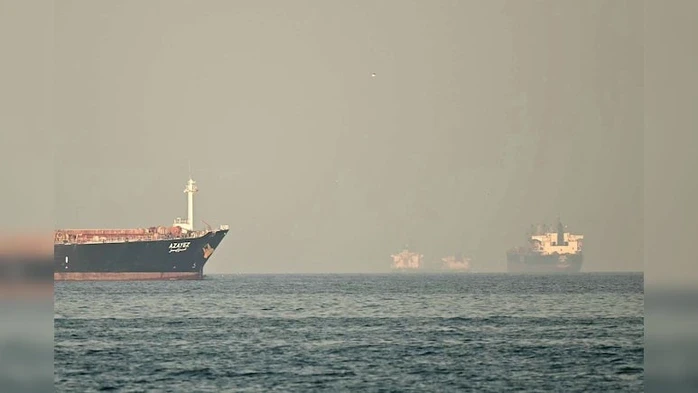 "Thách" Mỹ bảo vệ tàu dầu qua eo biển Hormuz, Iran biết rõ hải quân Mỹ không đủ sức? "Thách" Mỹ bảo vệ tàu dầu qua eo biển Hormuz, Iran biết rõ hải quân Mỹ không đủ sức?
