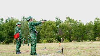 879 cán bộ, chiến sĩ Bộ đội Biên phòng TP Hồ Chí Minh kiểm tra bắn đạn thật