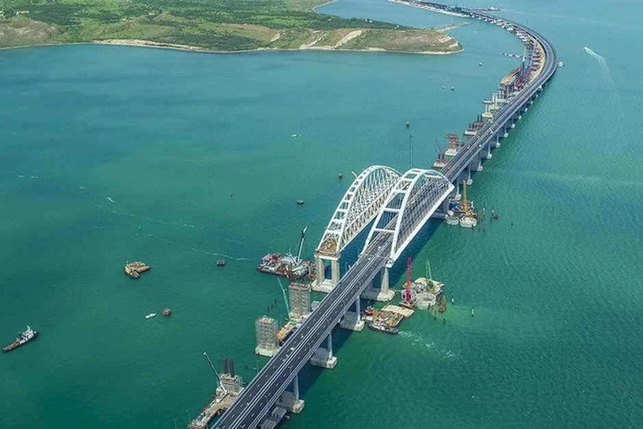 Anh nêu dấu hiệu Ukraine có thể sắp tấn công cầu Crimea Anh nêu dấu hiệu Ukraine có thể sắp tấn công cầu Crimea
