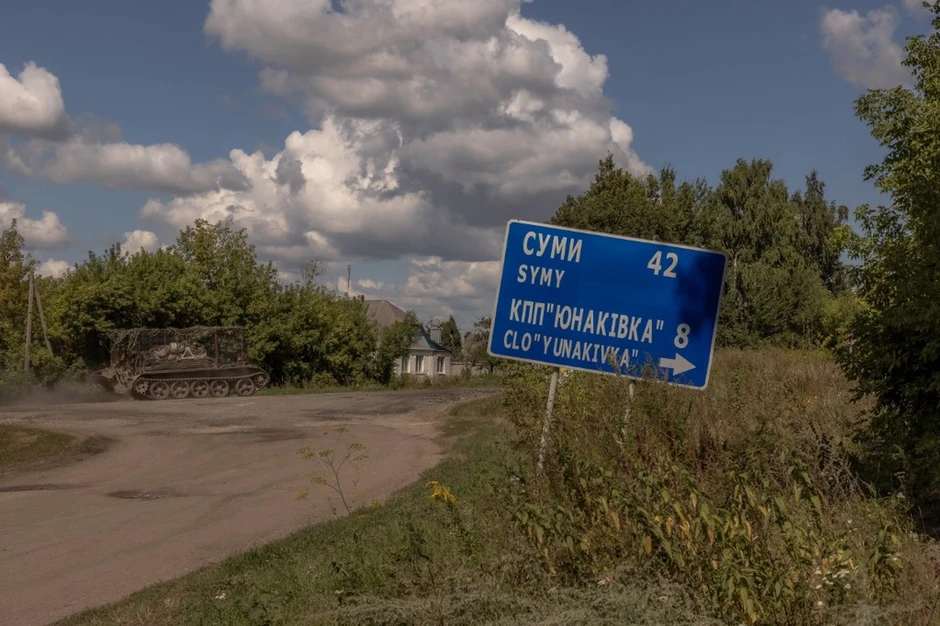 Binh sĩ Nga "độn thổ", tìm cách xuyên qua phòng tuyến Ukraine Binh sĩ Nga "độn thổ", tìm cách xuyên qua phòng tuyến Ukraine