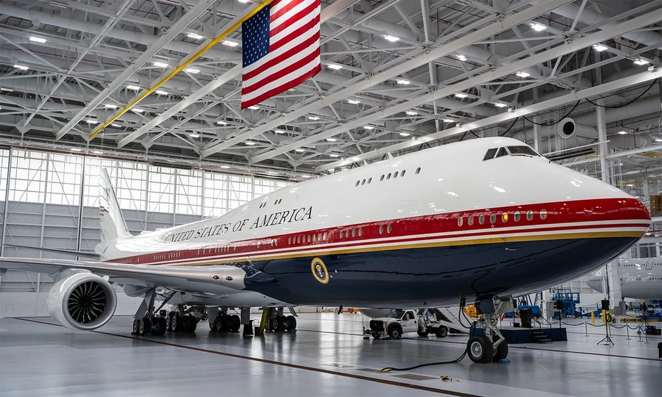 Boeing mất hơn 3 tỷ USD vì dự án chuyên cơ Không lực Một mới Boeing mất hơn 3 tỷ USD vì dự án chuyên cơ Không lực Một mới