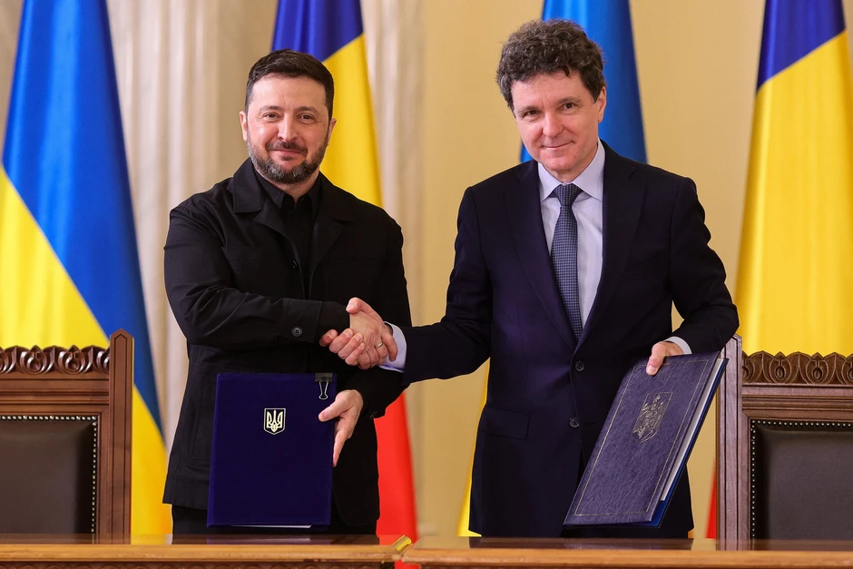 Chiến sự Ukraine ngày 1.478: Ukraine tấn công trung tâm dầu mỏ Nga, ông Zelensky đến Romania Chiến sự Ukraine ngày 1.478: Ukraine tấn công trung tâm dầu mỏ Nga, ông Zelensky đến Romania