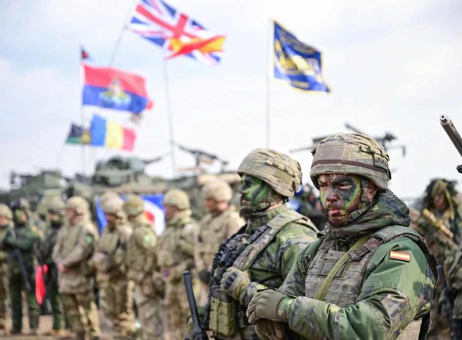 Chiến sự Ukraine ngày 1.530: Kyiv tập kích cảng dầu Nga, Moscow cảnh báo giá năng lượng Chiến sự Ukraine ngày 1.530: Kyiv tập kích cảng dầu Nga, Moscow cảnh báo giá năng lượng