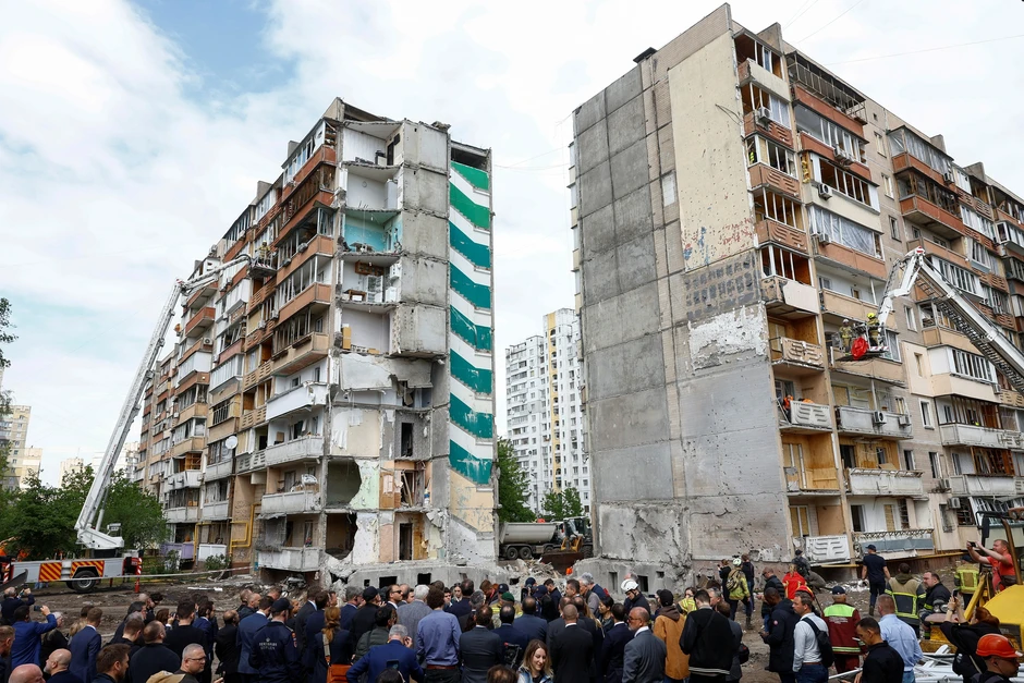 Chiến sự Ukraine ngày 1.542: Nga tập kích dồn dập, Kyiv tăng đánh nhà máy lọc dầu