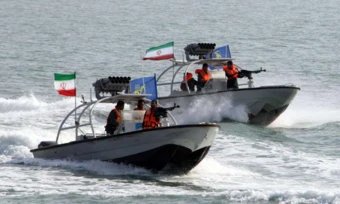 'Hạm đội muỗi' Iran - nỗi lo của tàu Mỹ tại eo biển Hormuz
