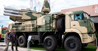 Hệ thống Pantsir mới dùng được nhiều loại tên lửa được đưa vào trực chiến