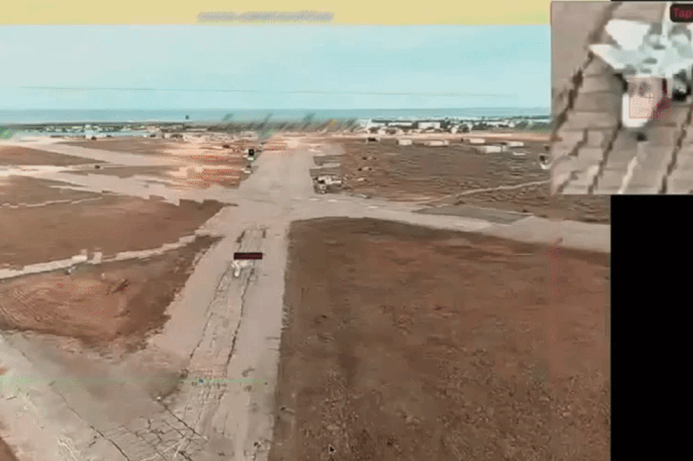 Hình ảnh FPV cảm tử Ukraine tấn công máy bay quân sự của Nga ở Crưm Hình ảnh FPV cảm tử Ukraine tấn công máy bay quân sự của Nga ở Crưm