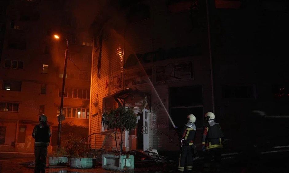 Hơn 20 tên lửa đạn đạo, siêu vượt âm Nga liên tiếp lao xuống Kiev Hơn 20 tên lửa đạn đạo, siêu vượt âm Nga liên tiếp lao xuống Kiev
