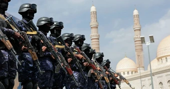 Houthi điều quân tới loạt cao điểm chiến lược, siết chặt "yết hầu" biển Đỏ