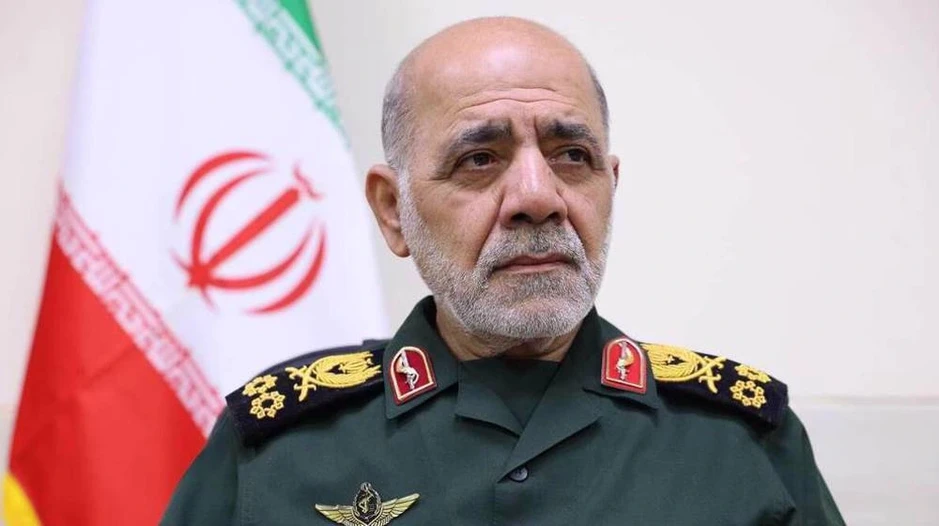 Iran cảnh báo nhắm vào bất cứ quân đội nước ngoài nào tiếp cận Hormuz Iran cảnh báo nhắm vào bất cứ quân đội nước ngoài nào tiếp cận Hormuz