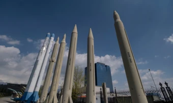 Iran 'còn hàng nghìn tên lửa đạn đạo' sau hơn một tháng xung đột