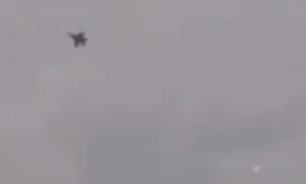 Iran công bố video tên lửa 'bắn trúng tiêm kích Mỹ'