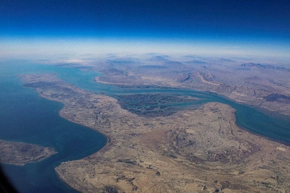 Iran lên tiếng về loạt vụ nổ ở đảo "tàu sân bay không thể chìm" Iran lên tiếng về loạt vụ nổ ở đảo "tàu sân bay không thể chìm"