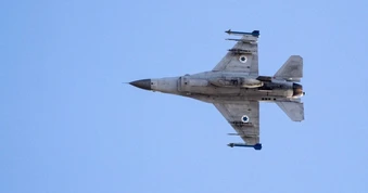 Iran nói bắn trúng F-16 Israel, hạ 200 mục tiêu