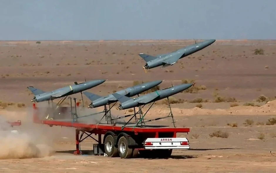 Iran ồ ạt phóng tên lửa và UAV tấn công khắp Trung Đông: "Mưa hỏa lực" dữ dội nhất trút xuống đâu? Iran ồ ạt phóng tên lửa và UAV tấn công khắp Trung Đông: "Mưa hỏa lực" dữ dội nhất trút xuống đâu?