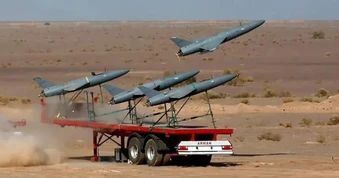 Iran ồ ạt phóng tên lửa và UAV tấn công khắp Trung Đông: "Mưa hỏa lực" dữ dội nhất trút xuống đâu?