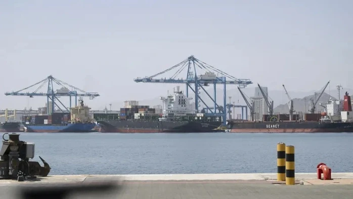 Iran sắp xếp "hỏa lực" chờ tàu sân bay Mỹ, bác tin bị đánh chìm nhiều tàu Iran sắp xếp "hỏa lực" chờ tàu sân bay Mỹ, bác tin bị đánh chìm nhiều tàu