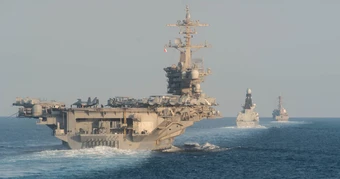 Iran tấn công tàu sân bay Mỹ; rộ tin cựu Tổng thống Ahmadinejad  thiệt mạng
