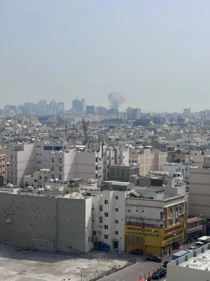 Iran tấn công trả đũa luôn và, căn cứ hải quân Mỹ ở Bahrain trúng đạn - Phòng không Israel khai hoả dồn dập