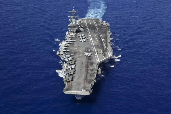 Iran tuyên bố phóng tên lửa đẩy lui nhóm tàu sân bay USS Abraham Lincoln Iran tuyên bố phóng tên lửa đẩy lui nhóm tàu sân bay USS Abraham Lincoln