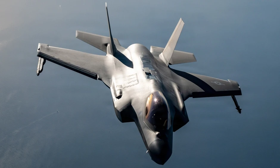 Iran tuyên bố phóng tên lửa, phá hủy loạt tiêm kích F-35 Mỹ Iran tuyên bố phóng tên lửa, phá hủy loạt tiêm kích F-35 Mỹ