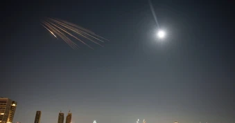 Iran và Hezbollah "liên thủ" tấn công Israel cùng lúc?