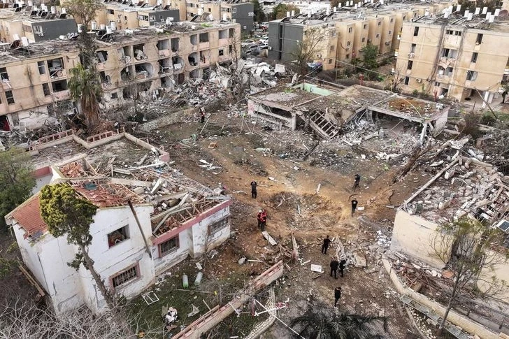 Israel nói chặn 92% tên lửa Iran, Tehran cảnh báo có vũ khí tiên tiến mới Israel nói chặn 92% tên lửa Iran, Tehran cảnh báo có vũ khí tiên tiến mới