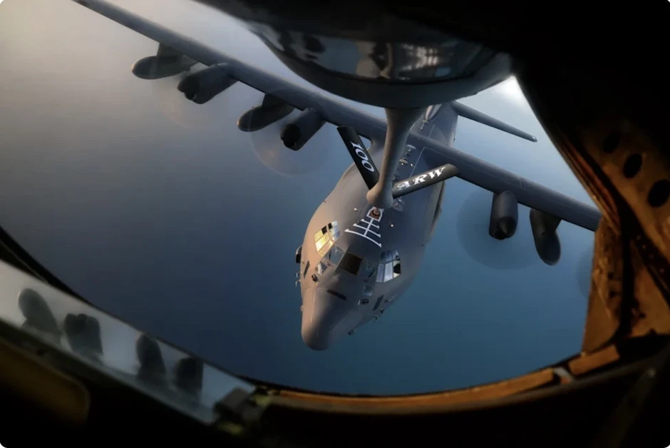 Khám phá 'gã khổng lồ' vận tải C-130 Hercules của quân đội Mỹ Khám phá 'gã khổng lồ' vận tải C-130 Hercules của quân đội Mỹ