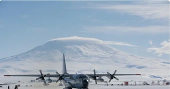 Khám phá 'gã khổng lồ' vận tải C-130 Hercules của quân đội Mỹ