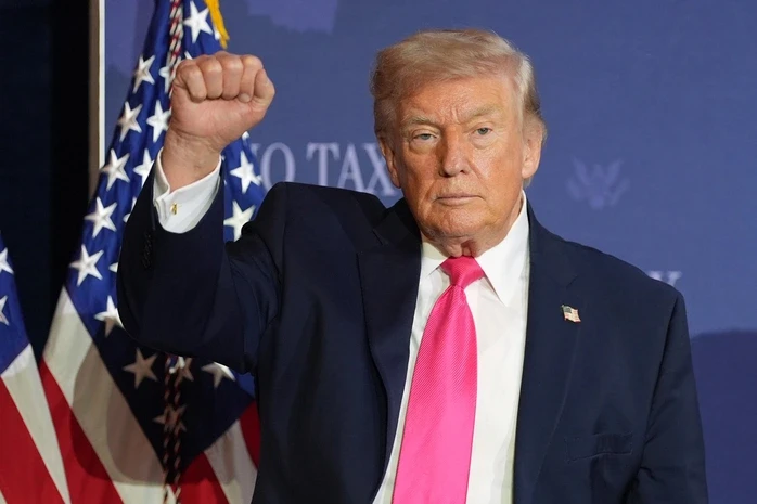 Kho tên lửa Mỹ "bốc hơi" nhanh chóng, ông Donald Trump nói Iran "muốn giữ thể diện" Kho tên lửa Mỹ "bốc hơi" nhanh chóng, ông Donald Trump nói Iran "muốn giữ thể diện"
