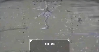 Khoảnh khắc FPV cảm tử Ukraine lao vào trực thăng vũ trang Nga trên không
