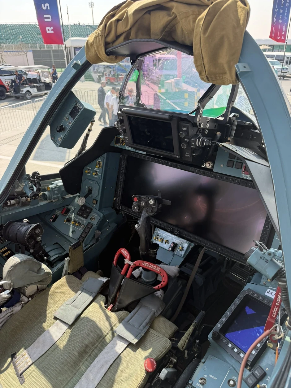 Lộ diện tiêm kích tàng hình Su-57 hai người lái của Nga: Giới phân tích choáng váng - Đột phá lớn, tính năng vượt trội và sẽ đắt hàng như tôm tươi Lộ diện tiêm kích tàng hình Su-57 hai người lái của Nga: Giới phân tích choáng váng - Đột phá lớn, tính năng vượt trội và sẽ đắt hàng như tôm tươi