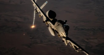 Mỹ điều cường kích A-10 ‘Lợn lòi’ truy đuổi xuồng cao tốc Iran
