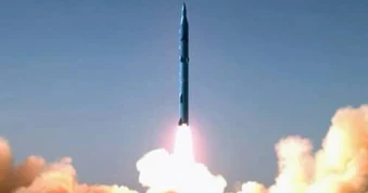 Mỹ tập kích 7.000 mục tiêu của Iran, Tehran tung vũ khí "gây ác mộng"
