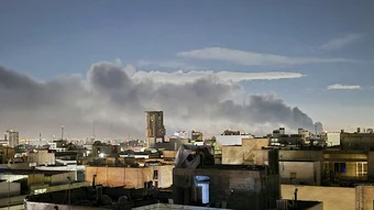 Mỹ tập kích loạt mục tiêu ở Iran