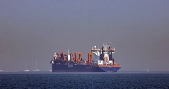 Mỹ tố Iran nổ súng vào tàu hàng, Liên hợp quốc hoãn kế hoạch hộ tống qua Hormuz