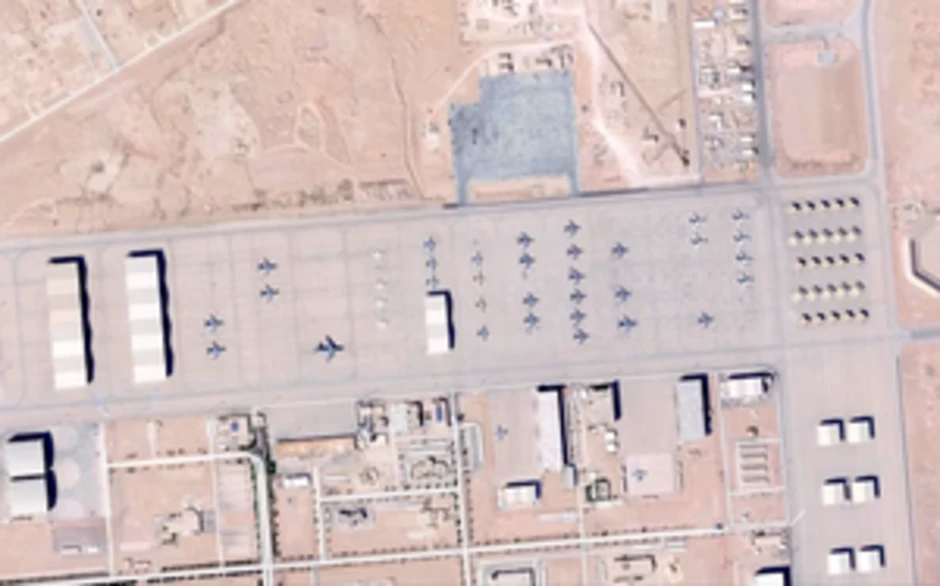 Mỹ triển khai phi đội "Chim ăn thịt" F-22 tới Israel trước thềm đàm phán với Iran Mỹ triển khai phi đội "Chim ăn thịt" F-22 tới Israel trước thềm đàm phán với Iran