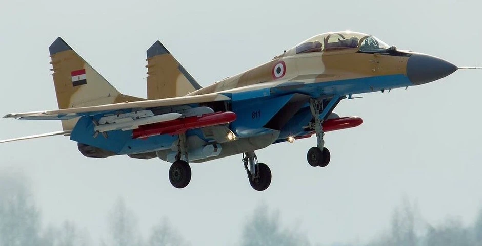 MiG-29 đối đầu J-16: Máy bay Trung Quốc chưa bung hết sức vẫn được đánh giá trên cơ MiG-29 đối đầu J-16: Máy bay Trung Quốc chưa bung hết sức vẫn được đánh giá trên cơ