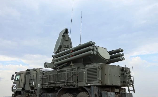 Nga gắn "cây đinh" lên Pantsir để đối phó UAV Ukraine, sẽ không còn "đại bác bắn chim sẻ" Nga gắn "cây đinh" lên Pantsir để đối phó UAV Ukraine, sẽ không còn "đại bác bắn chim sẻ"