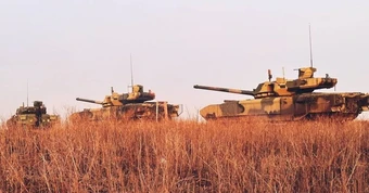 Nga tuyên bố chuyển đổi T-14 Armata thành... tổ hợp tên lửa phòng không tầm ngắn