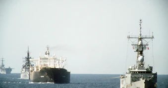 Nhìn lại ‘Chiến tranh tàu chở dầu’ ở Eo biển Hormuz giữa Mỹ và Iran 40 năm trước
