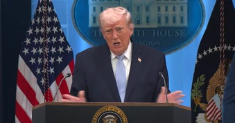 Ông Donald Trump họp báo, nói về chiến dịch giải cứu "lịch sử"