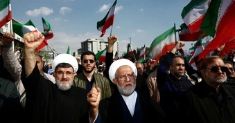 Ông Donald Trump nói "tổng thống chế độ mới" của Iran đề nghị ngừng bắn