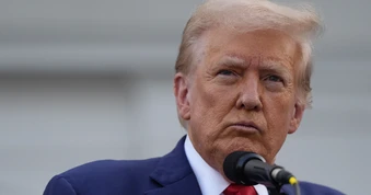 Ông Donald Trump "gợi ý" đổi tên eo biển Hormuz; nghi vấn về bộ binh Mỹ ở Iran
