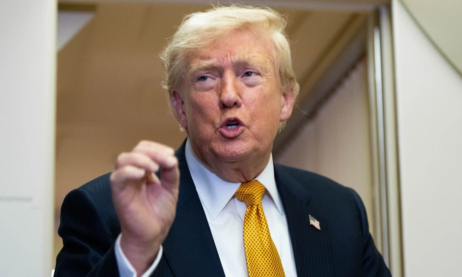 Ông Trump dọa tập kích cơ sở hạt nhân 'bất khả xuyên phá' của Iran Ông Trump dọa tập kích cơ sở hạt nhân 'bất khả xuyên phá' của Iran