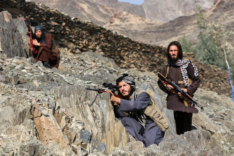 Pakistan và Afghanistan đấu súng dữ dội ở biên giới, hơn 115.000 người sơ tán Pakistan và Afghanistan đấu súng dữ dội ở biên giới, hơn 115.000 người sơ tán