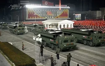 Phiên bản tên lửa KN-30 Triều Tiên mang đầu đạn 4,5 tấn gây ác mộng cho Ukraine?